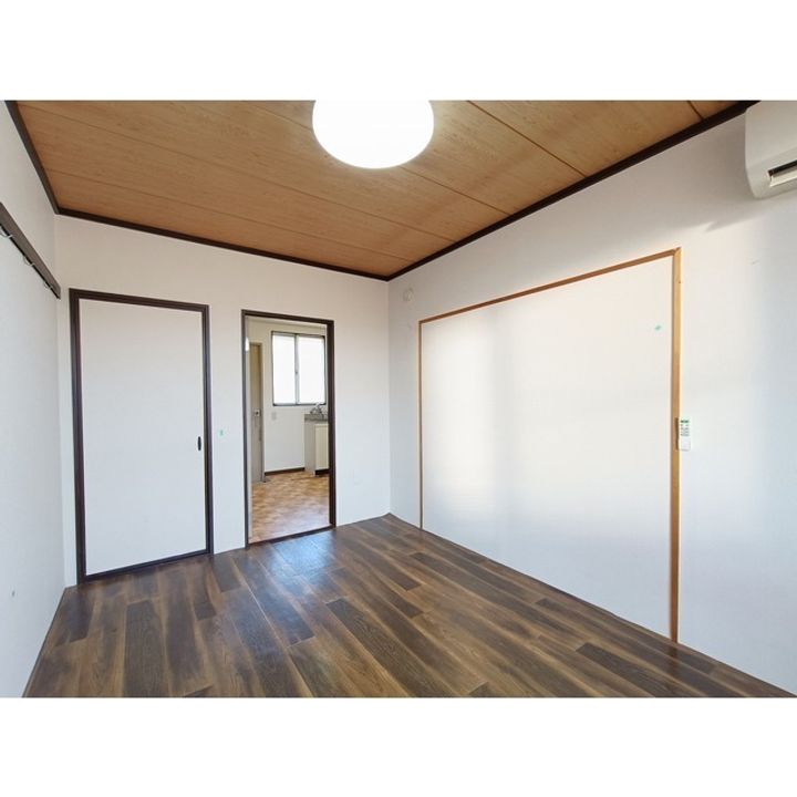 フォーブルONEB202の居間