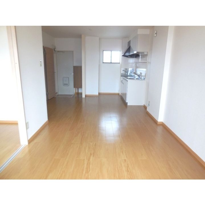 GREENハイツ赤地 A棟201の居間