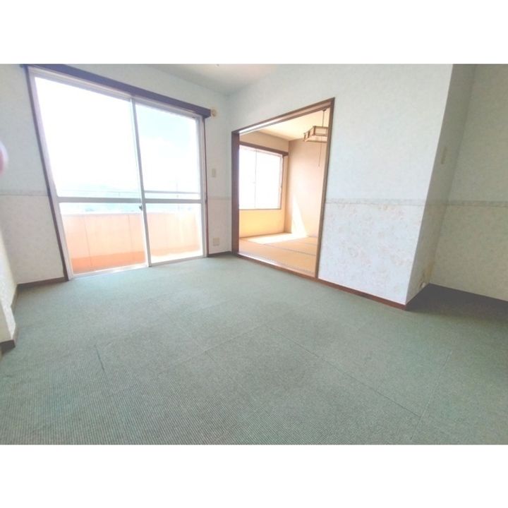 メゾン21小諸 402402の居間