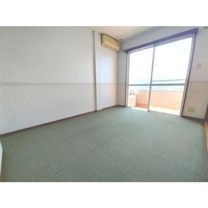 メゾン21小諸 402402の居間