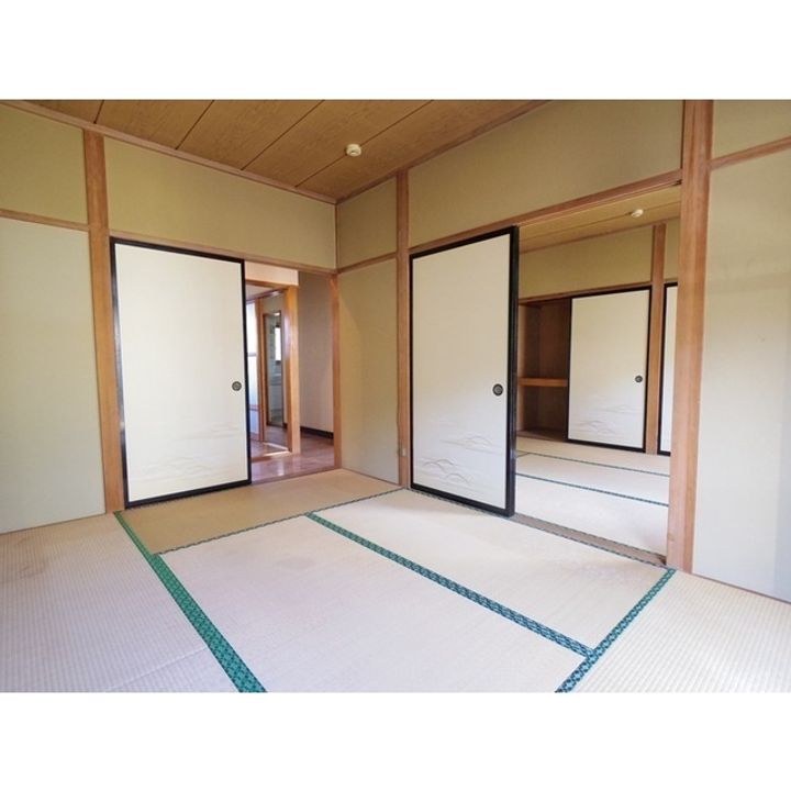 松代ハイツAの居間