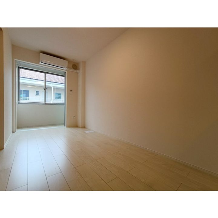 Green Hills桔梗Ⅱ203の居間