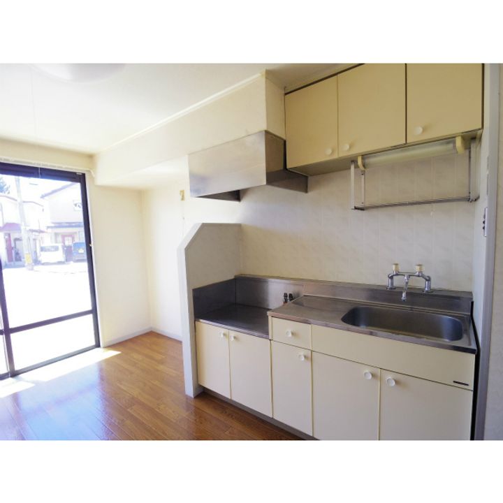 ジュネス宮島 C棟202のキッチン