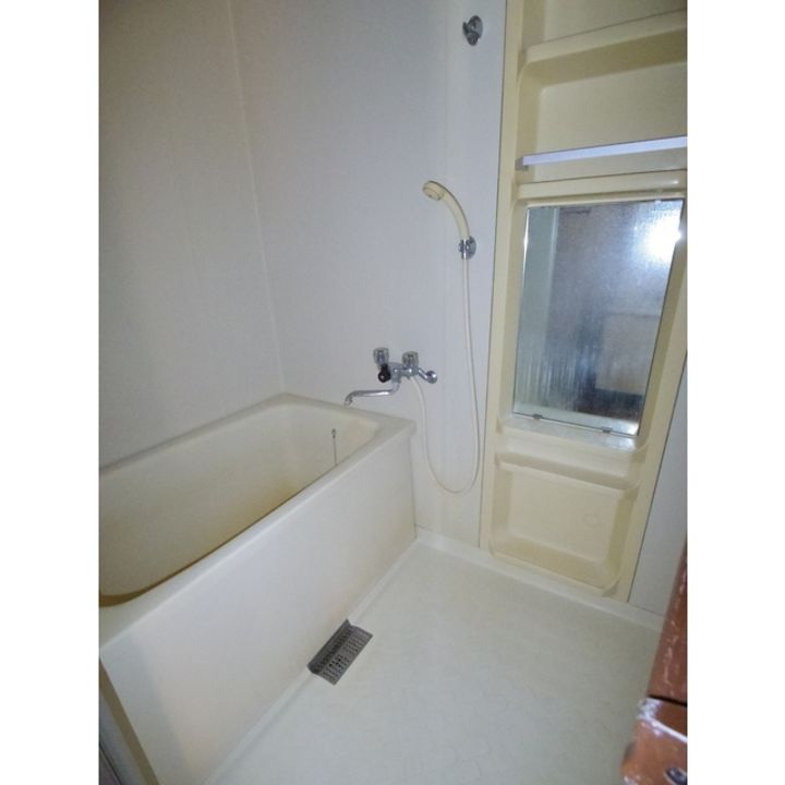 ジュネス宮島 C棟202の風呂