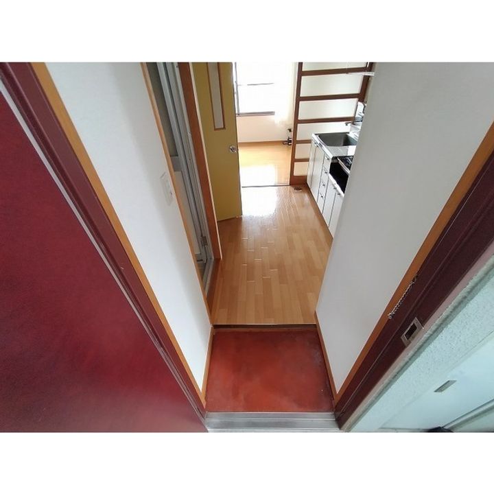 グランジュール北深志の玄関