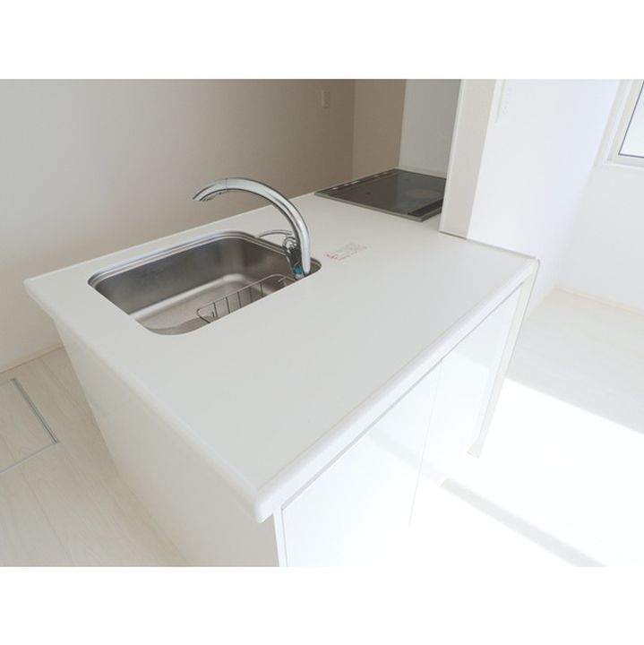 Bellecourt狐島102のキッチン