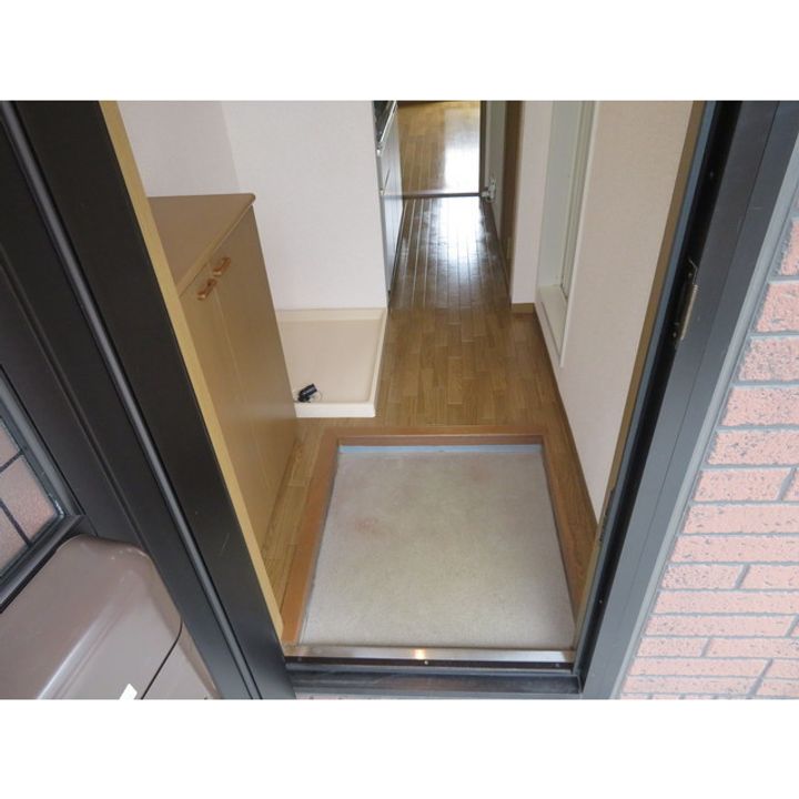 ヴェルデュール鎌倉の玄関