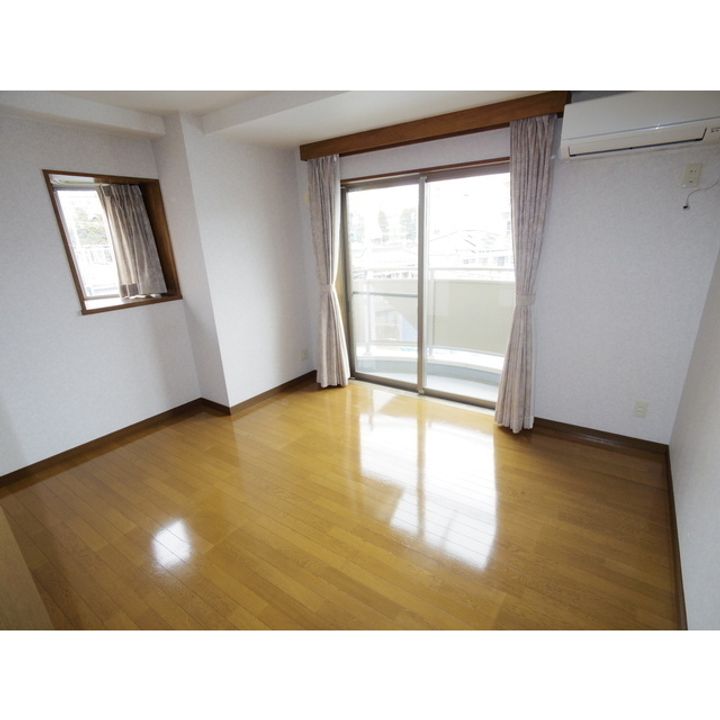 ソフィアさくら5の居間