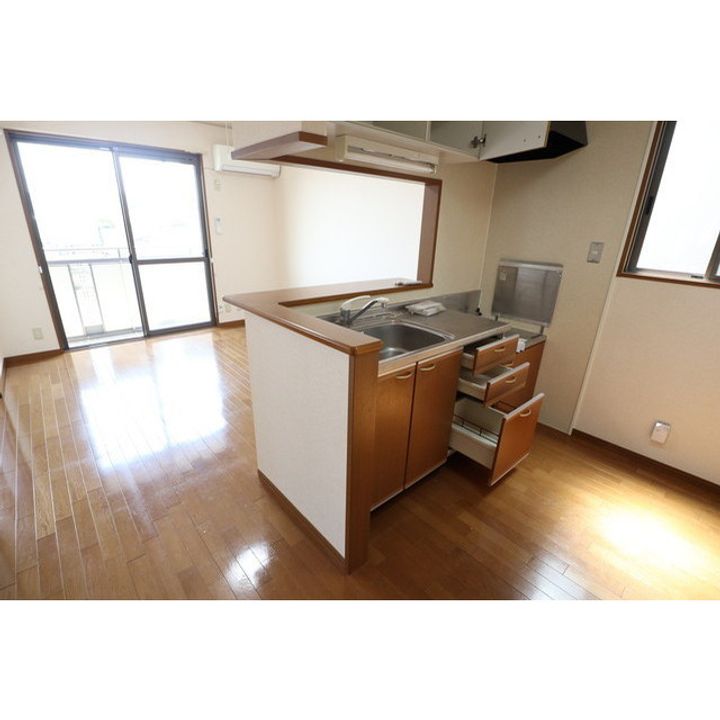 エトワール梨久保 A202のキッチン