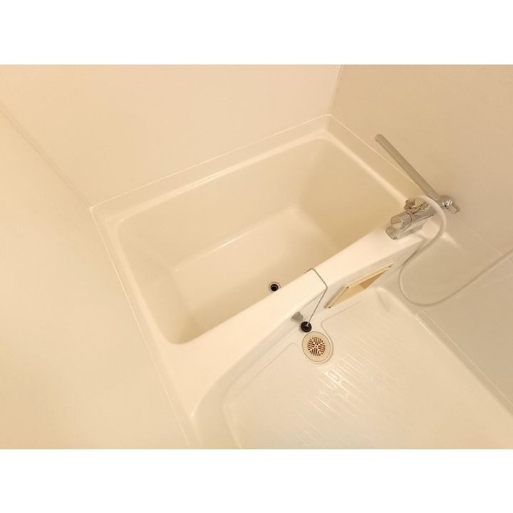 コーポホワイトヴィラ105の風呂