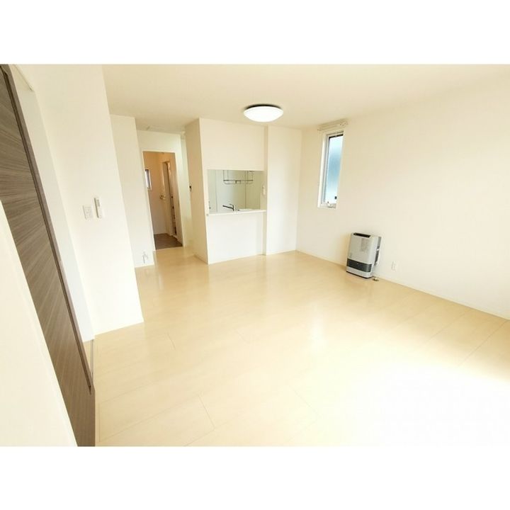 メゾン クラヴィエ C102の居間