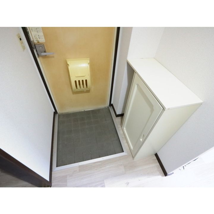 サンシティEPOCH B棟201の玄関