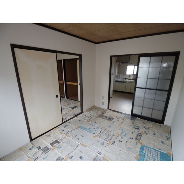 フォーブル広丘202の居間