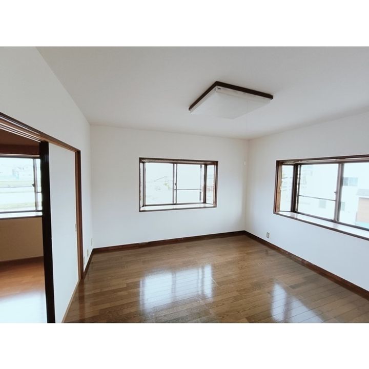 ホワイトレジデンスM2minamiの居間