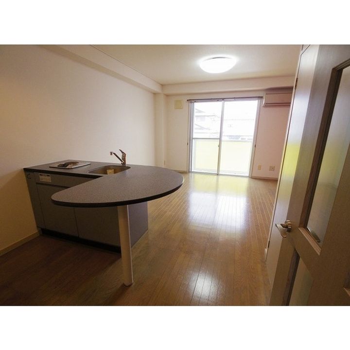 メゾンPax301の居間