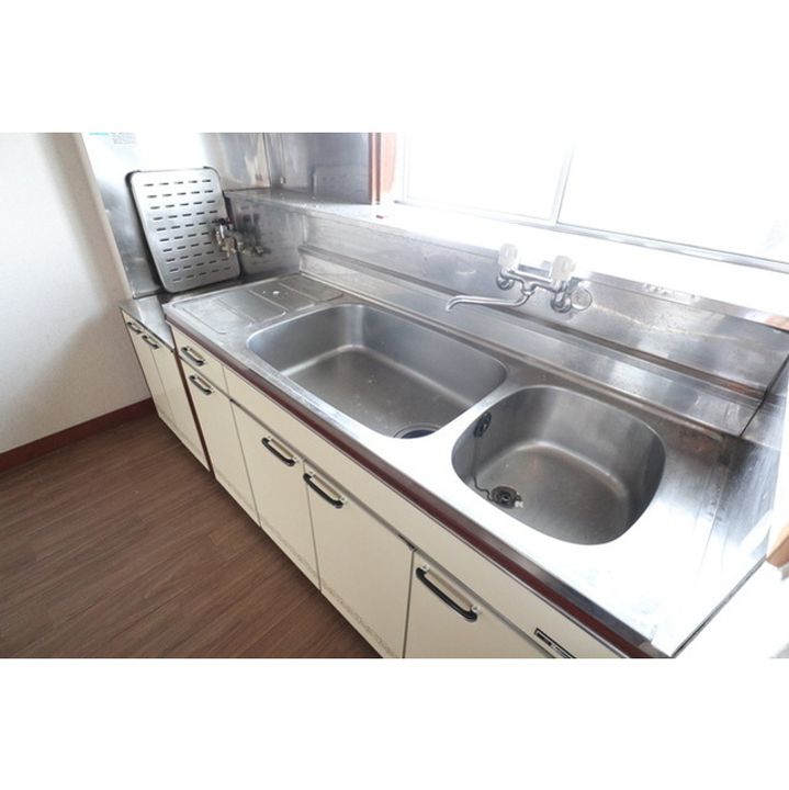 カネトハイツ201のキッチン