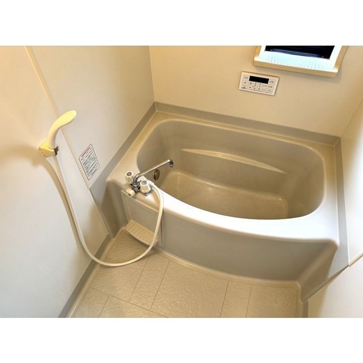 サンビレッジ林檎 D棟202の風呂