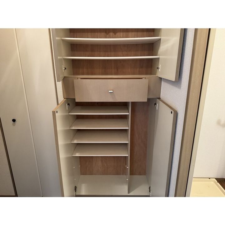 サンビレッジ林檎 D棟202の玄関