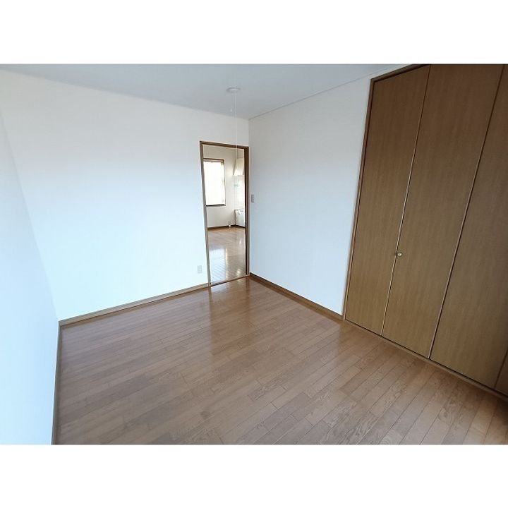 レスコタケイⅠ302の居間