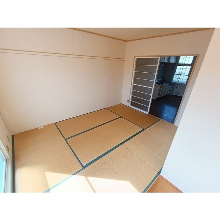 パナハイツイズミ202の居間