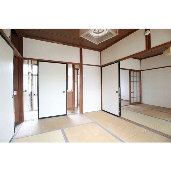 さつき荘Bの居間