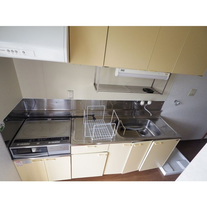 ハイツアルプス103のキッチン