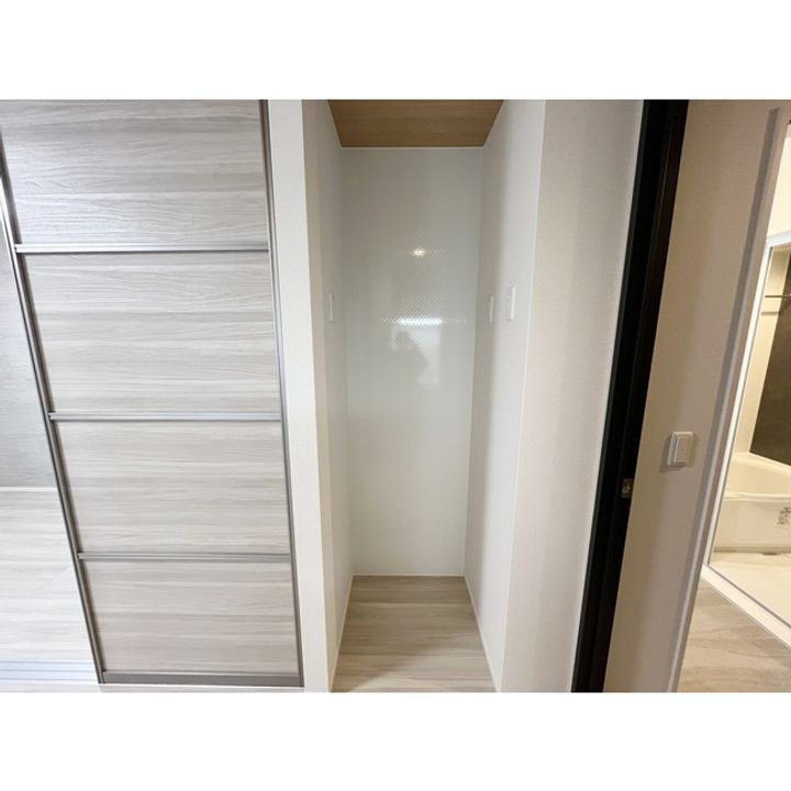 コラージュくりた203の内装