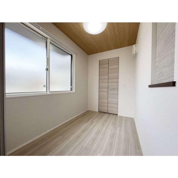 コラージュくりた207の内装