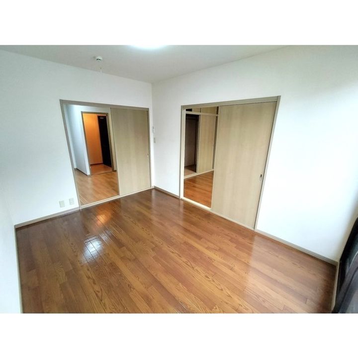 シャルマン(上松4丁目)102の居間