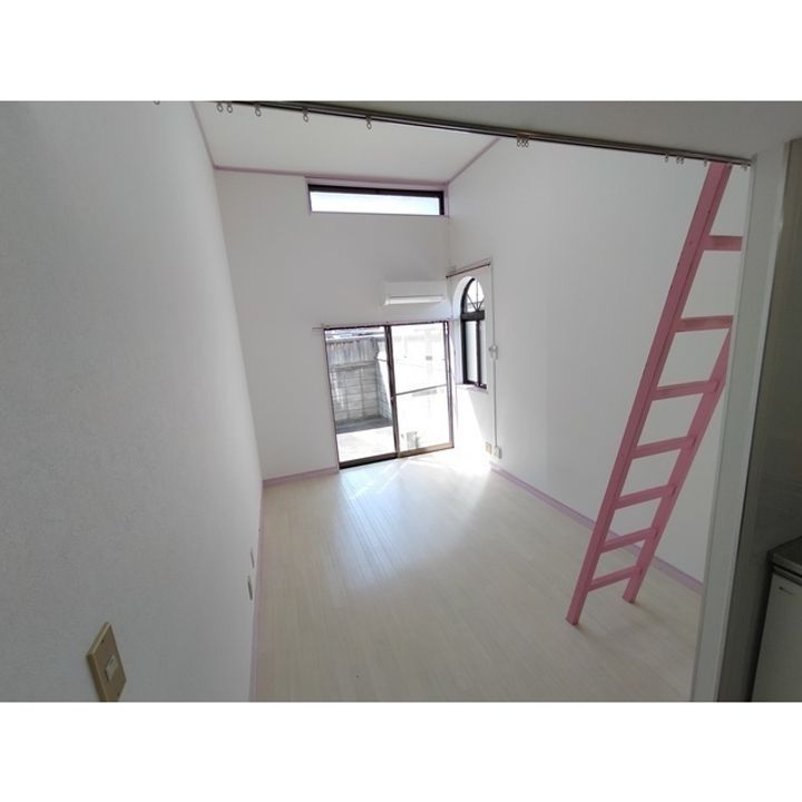 フラワーハイツ103の居間