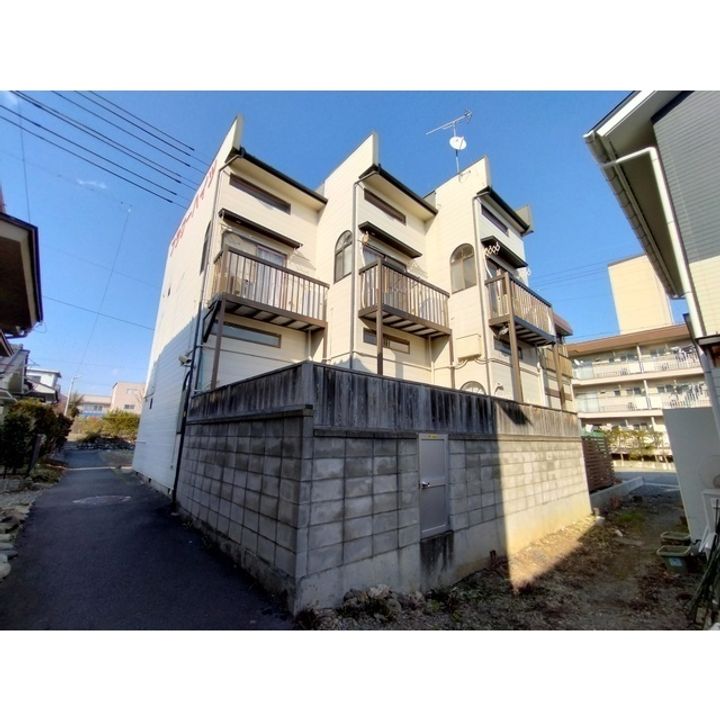 フラワーハイツ103の外観