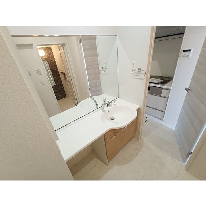 コンフォーティア諏訪豊田 B棟203のその他画像