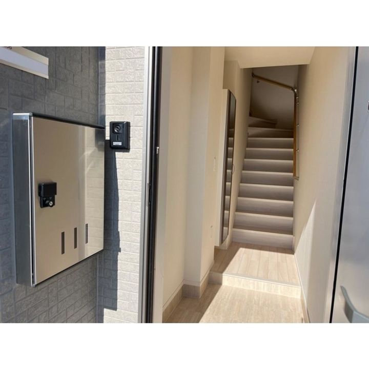 TAKE‐G(テイク グラン)201の玄関