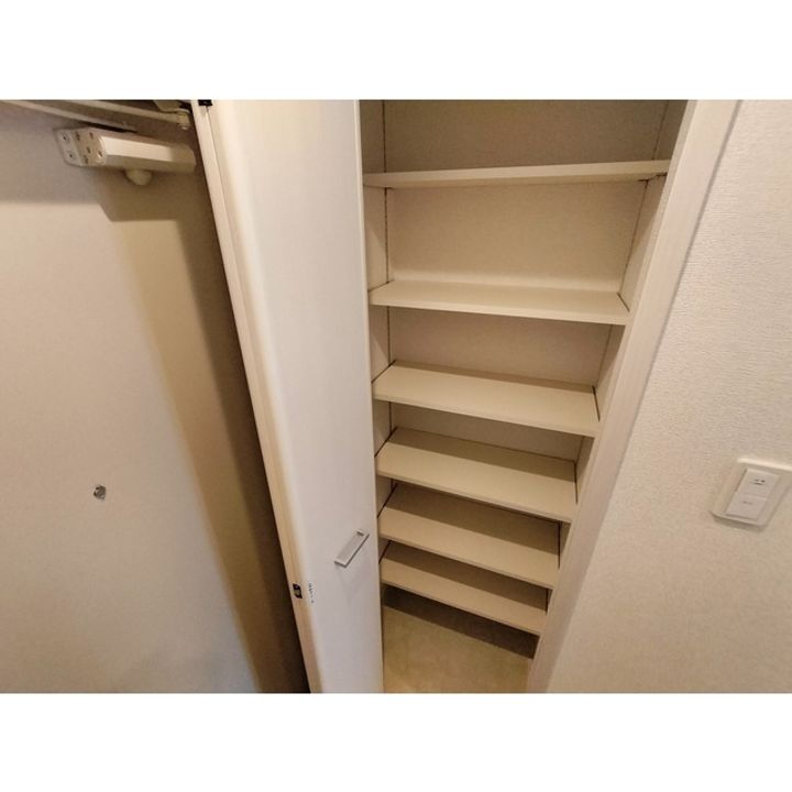 コンフォーティア南箕輪Ⅱ A棟202の内装