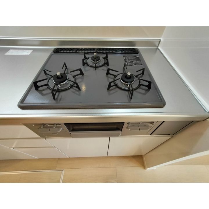 コンフォーティア南箕輪Ⅱ A棟303のキッチン