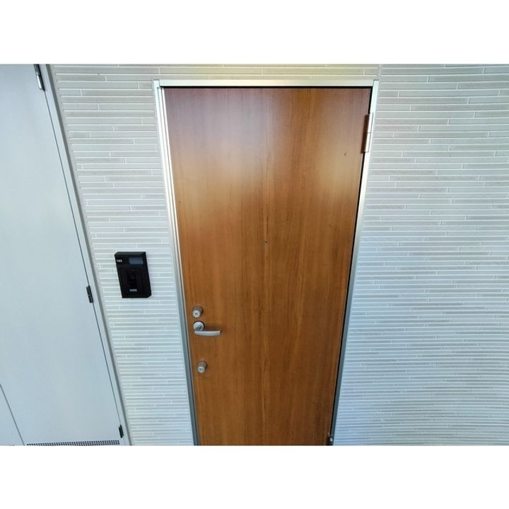 コンフォーティア南箕輪Ⅱ A棟303の玄関