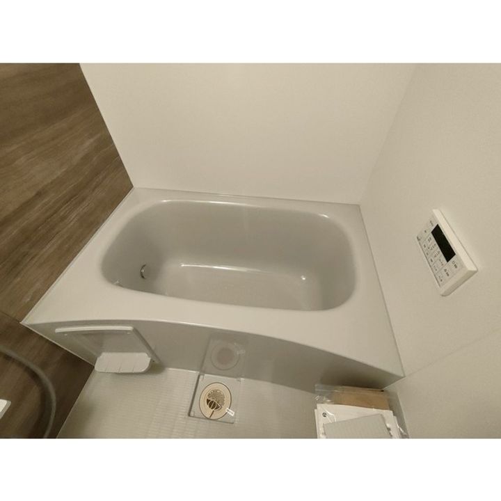 コンフォーティア南箕輪Ⅱ B棟302の風呂