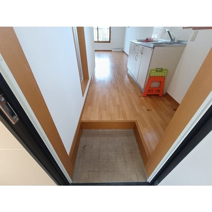 リバーウエスト101の玄関