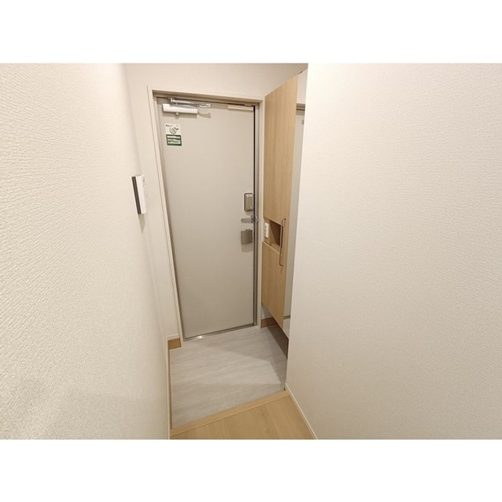 Confort渚(コンフォール)の玄関