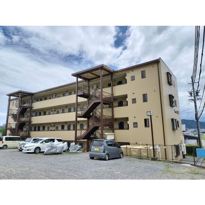 A ONE 山崎105の外観