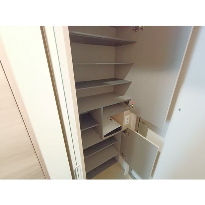 GRAND D-ROOM中条の玄関