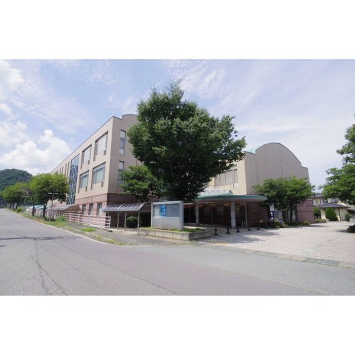 サープラスブライト202の周辺