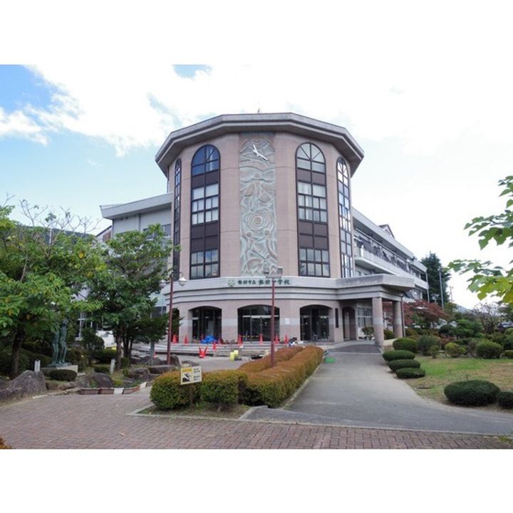 メゾン クラヴィエ C102の周辺