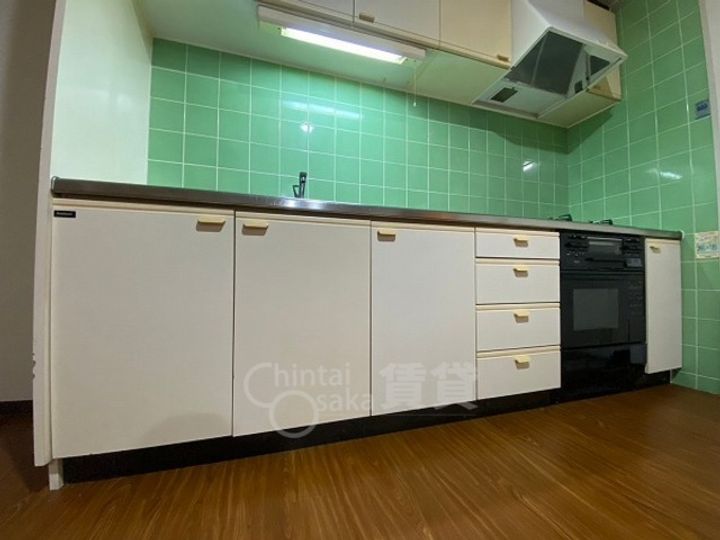 大阪府箕面市小野原東6丁目の賃貸マンションのキッチン