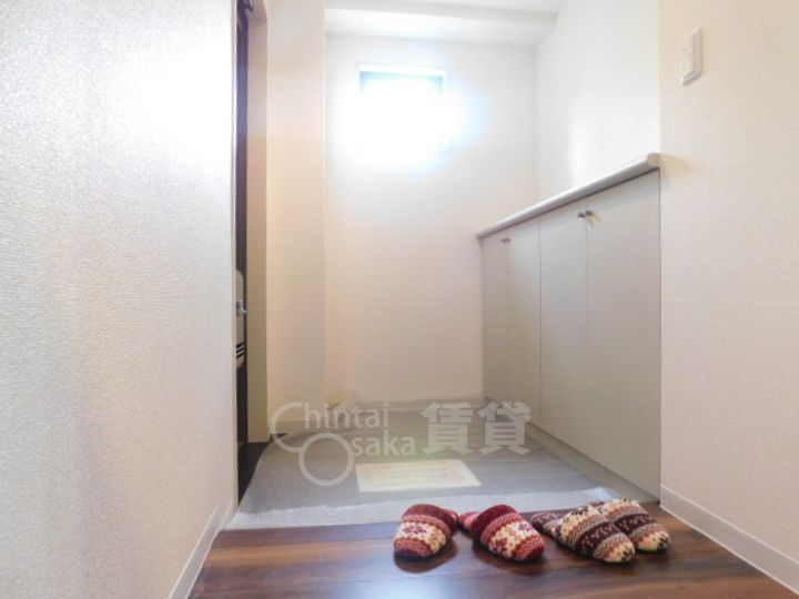 ラークヒルコートの玄関