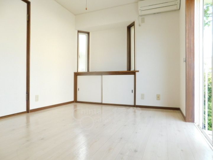 兵庫県川西市小戸1丁目の賃貸アパートの寝室