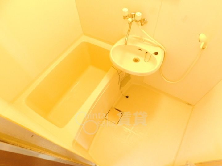 兵庫県川西市小戸1丁目の賃貸アパートの風呂