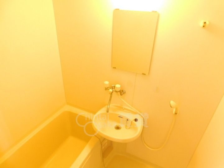 兵庫県川西市小戸1丁目の賃貸アパートの内装