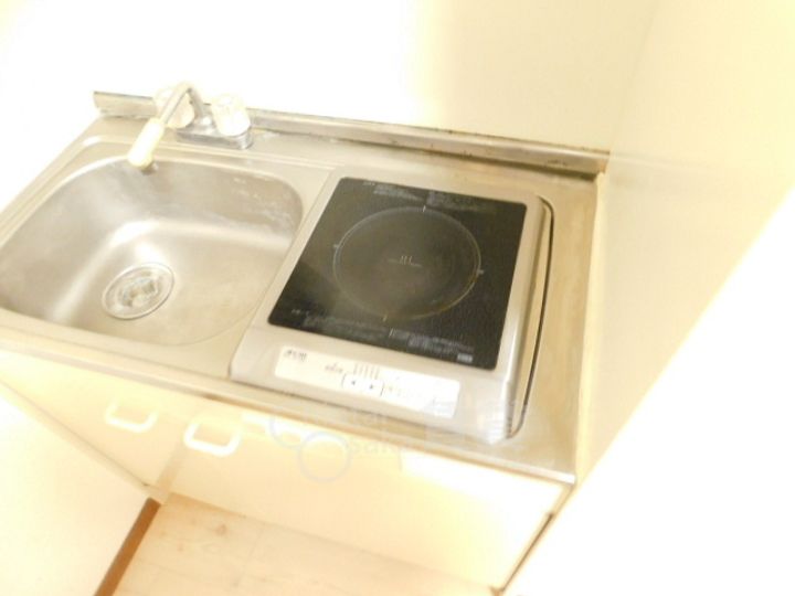 兵庫県川西市小戸1丁目の賃貸アパートのキッチン