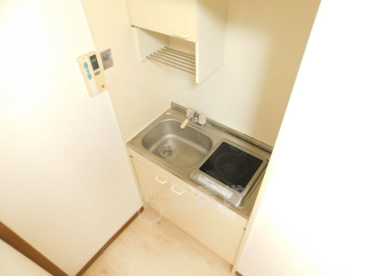 兵庫県川西市小戸1丁目の賃貸アパートのキッチン